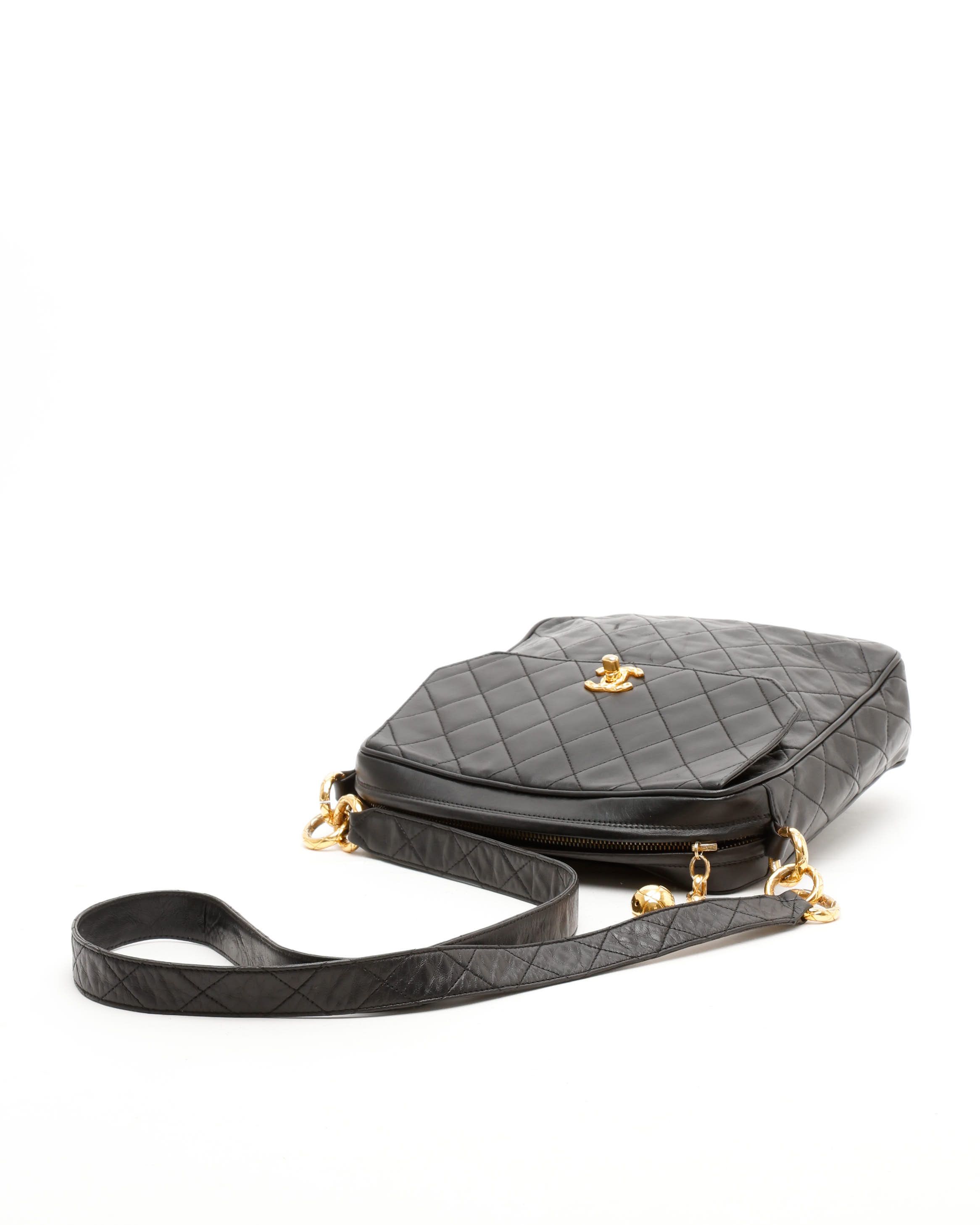 CHANEL Pre-owned Cc Quilted Large Square Camera Bag In Black