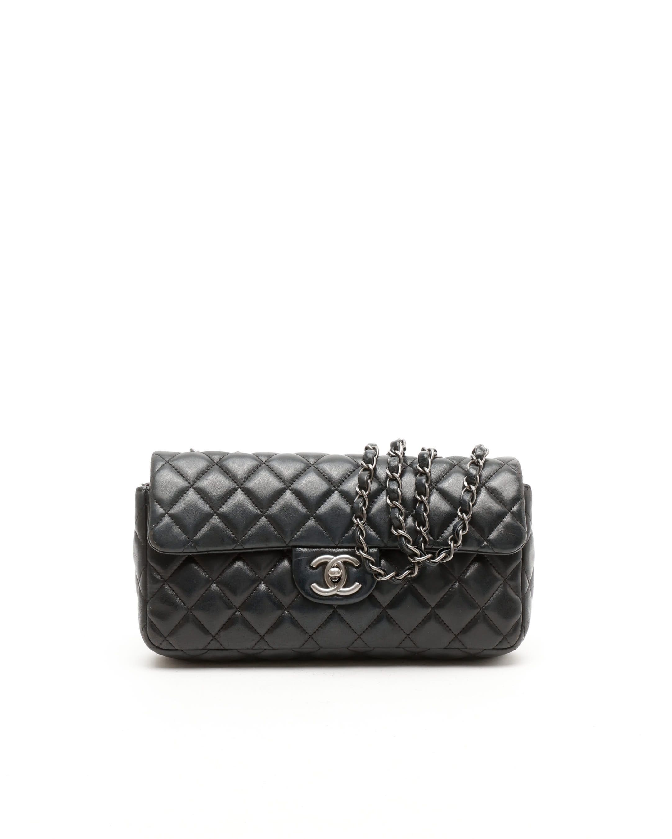 Pre-owned Chanel Classic East West Single Flap Bag In Black