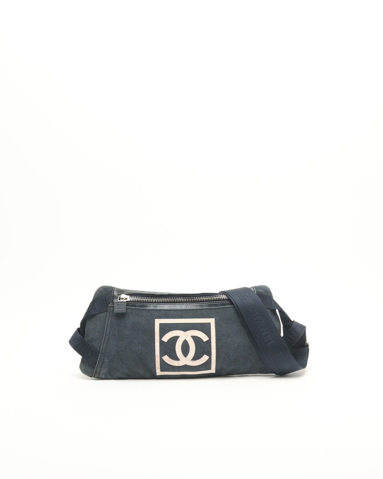 Click to view more detailed imagery on our partner's website Pre-owned Chanel Sport Line Waist Bag In Black