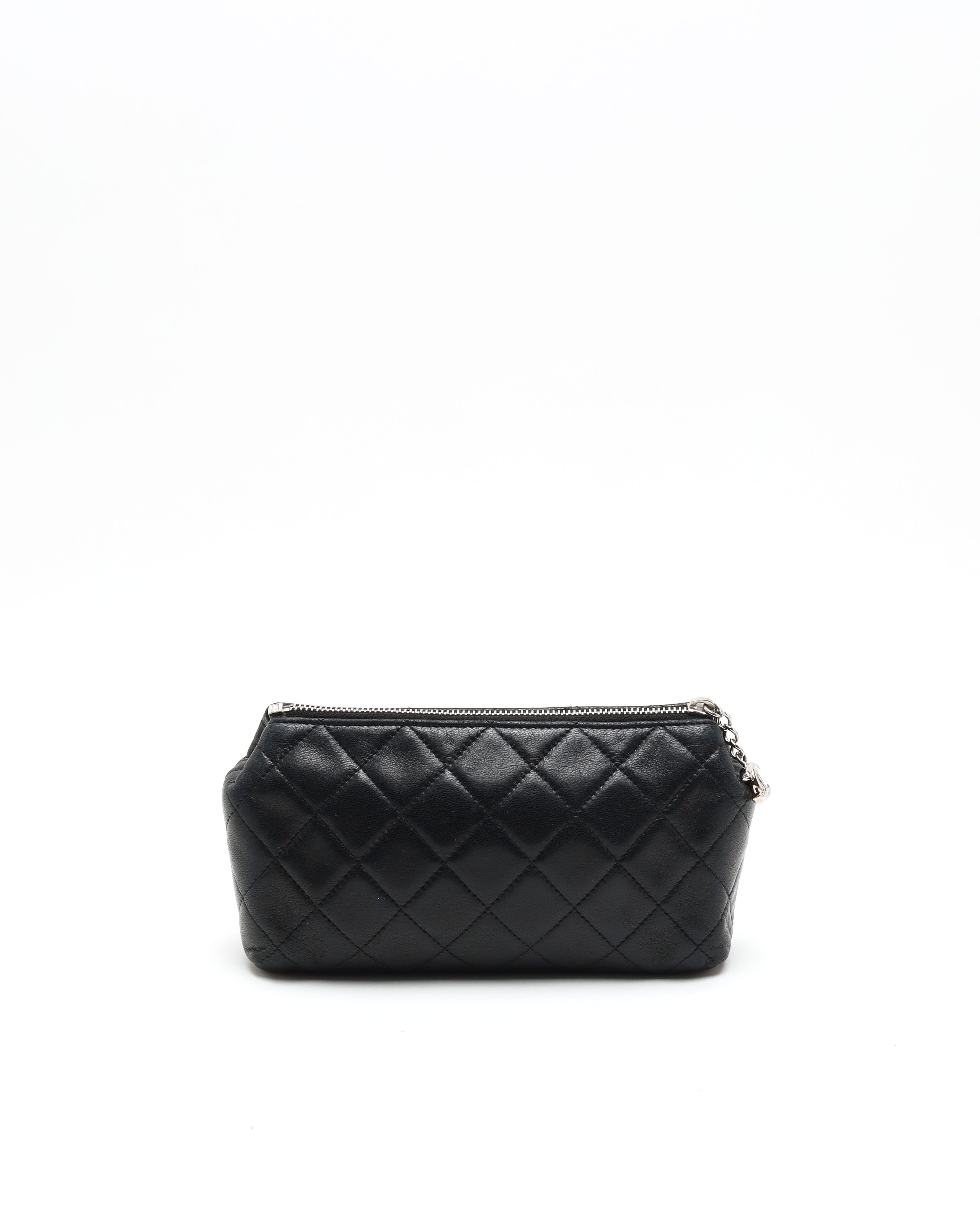 CHANEL Pre-owned Cosmetic Pouch In Black