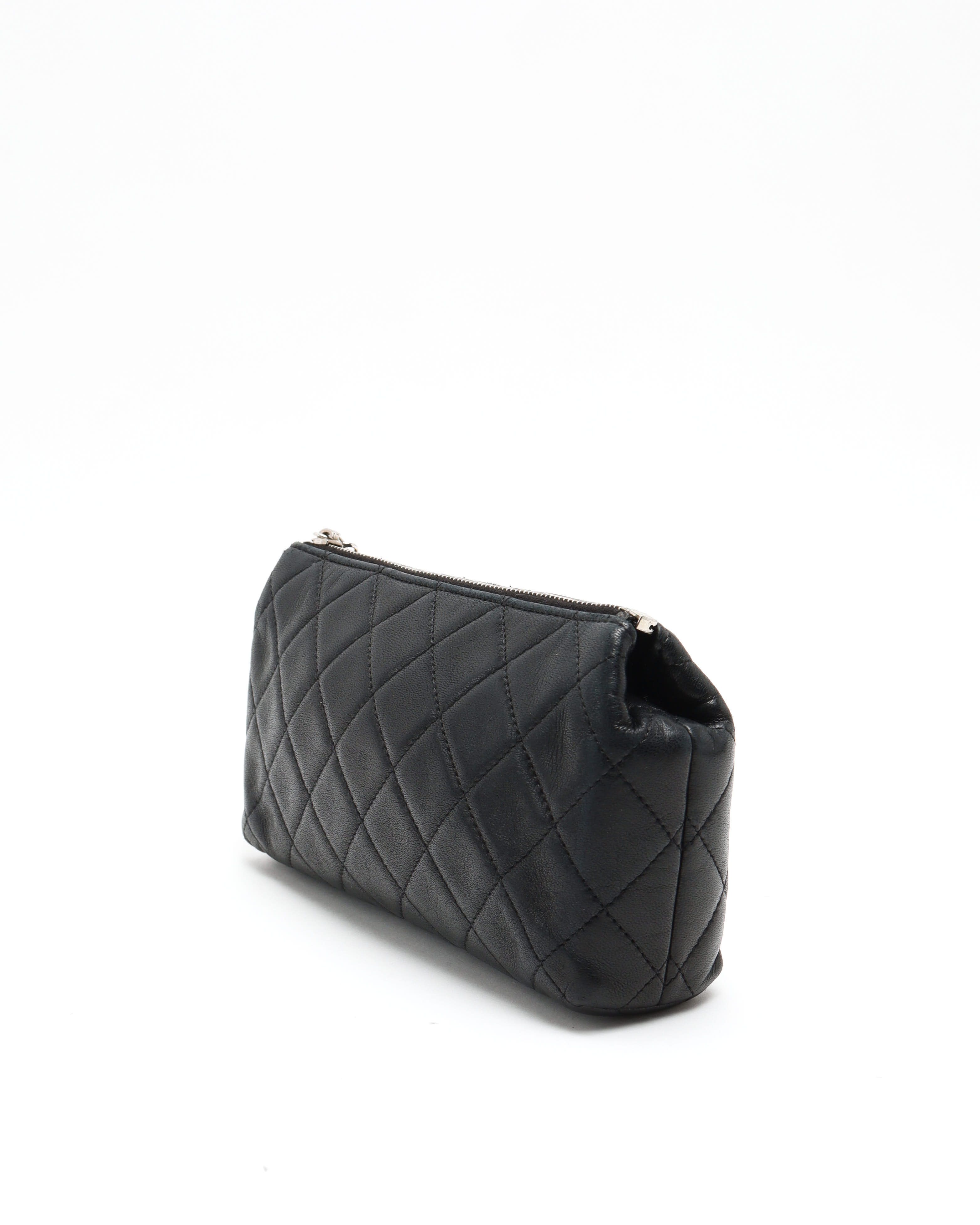 CHANEL Pre-owned Cosmetic Pouch In Black