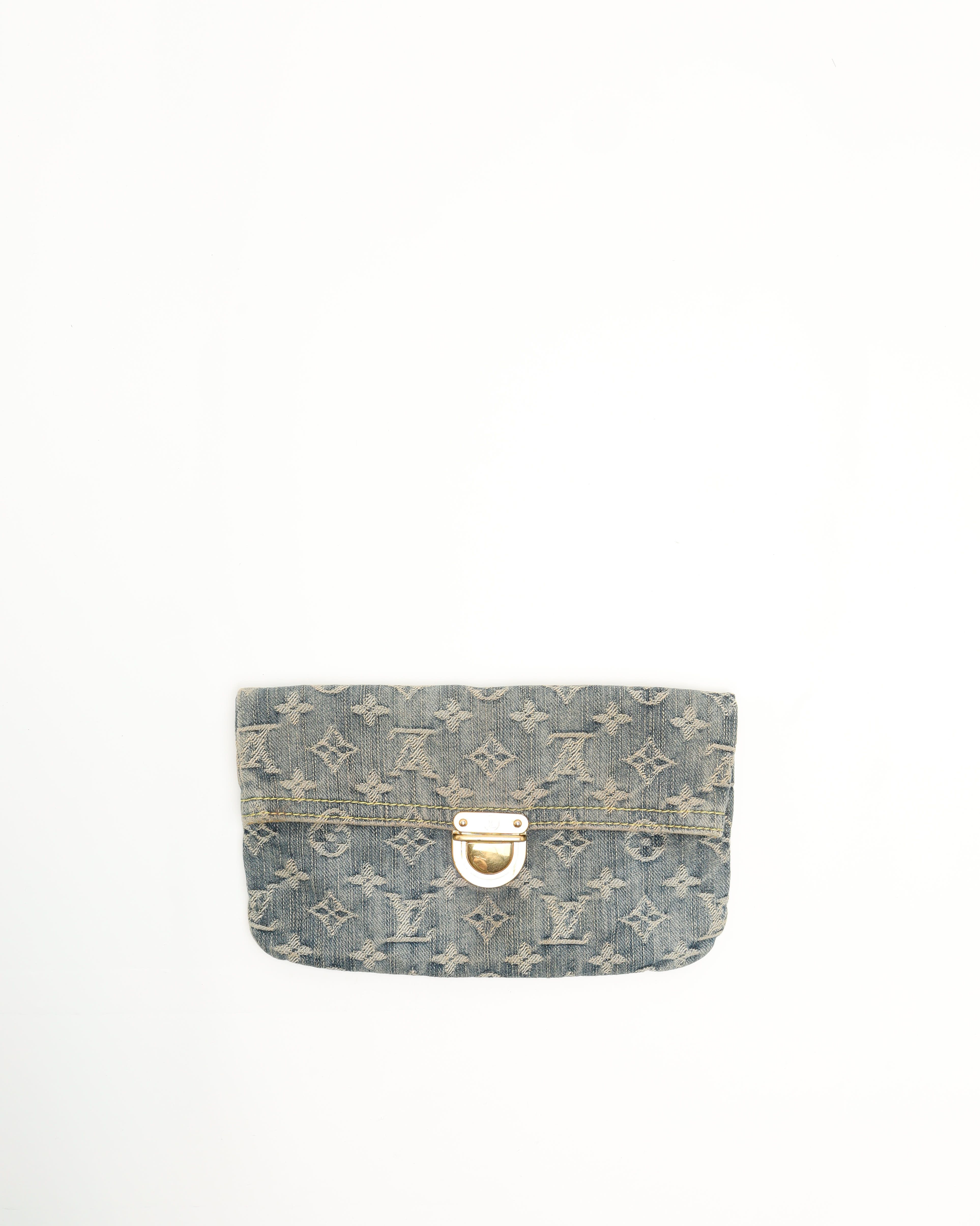 Pre-owned Louis Vuitton Monogram Denim Pratt Clutch In Blue