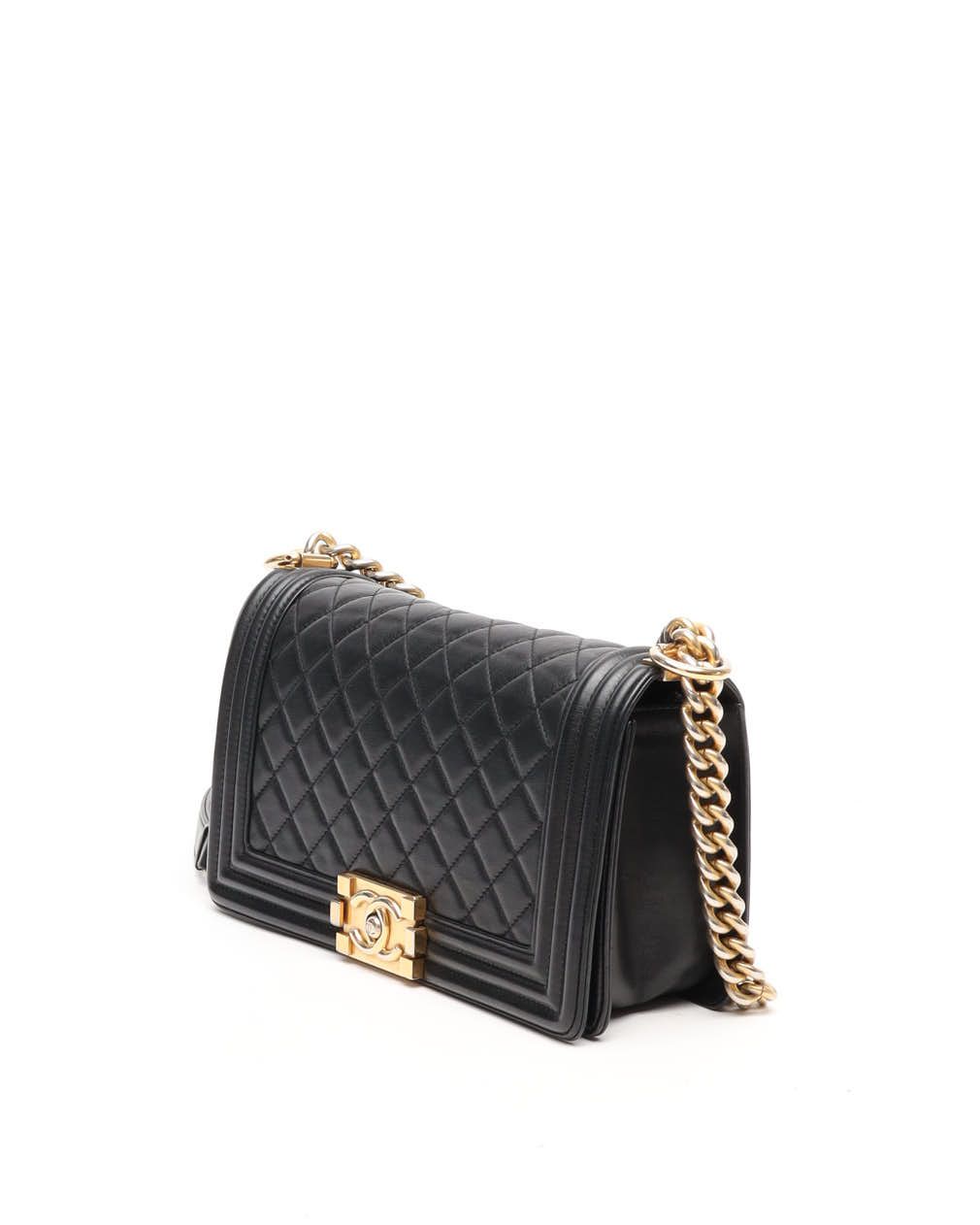 CHANEL Pre-owned Medium Boy Bag In Black