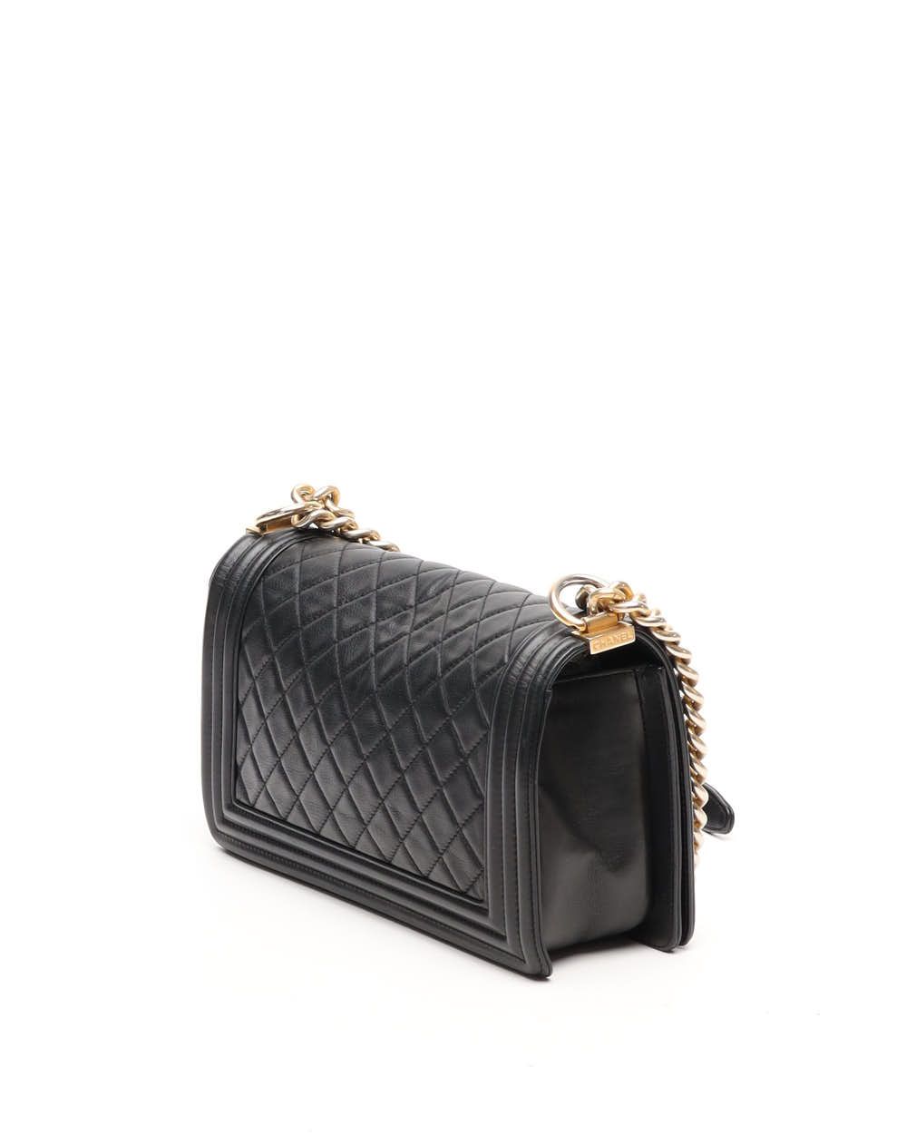 CHANEL Pre-owned Medium Boy Bag In Black