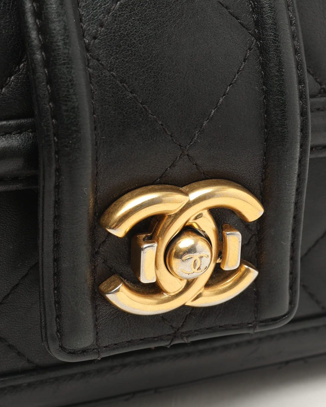 Pre-owned Chanel Elegant Cc Medium Single Flap Bagel In Black