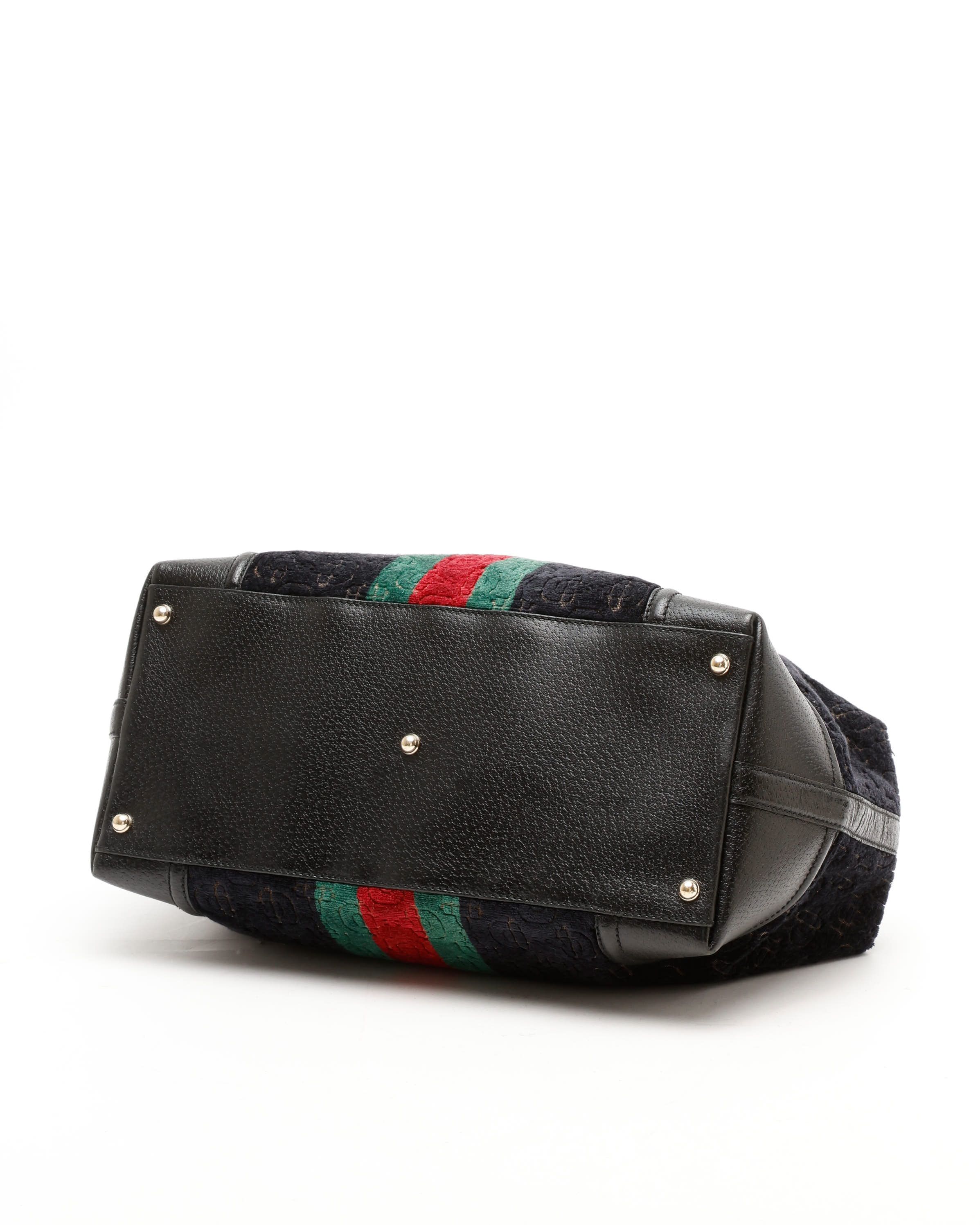 Gucci Velvet Treasure Boston Shoulder Bag In Black
