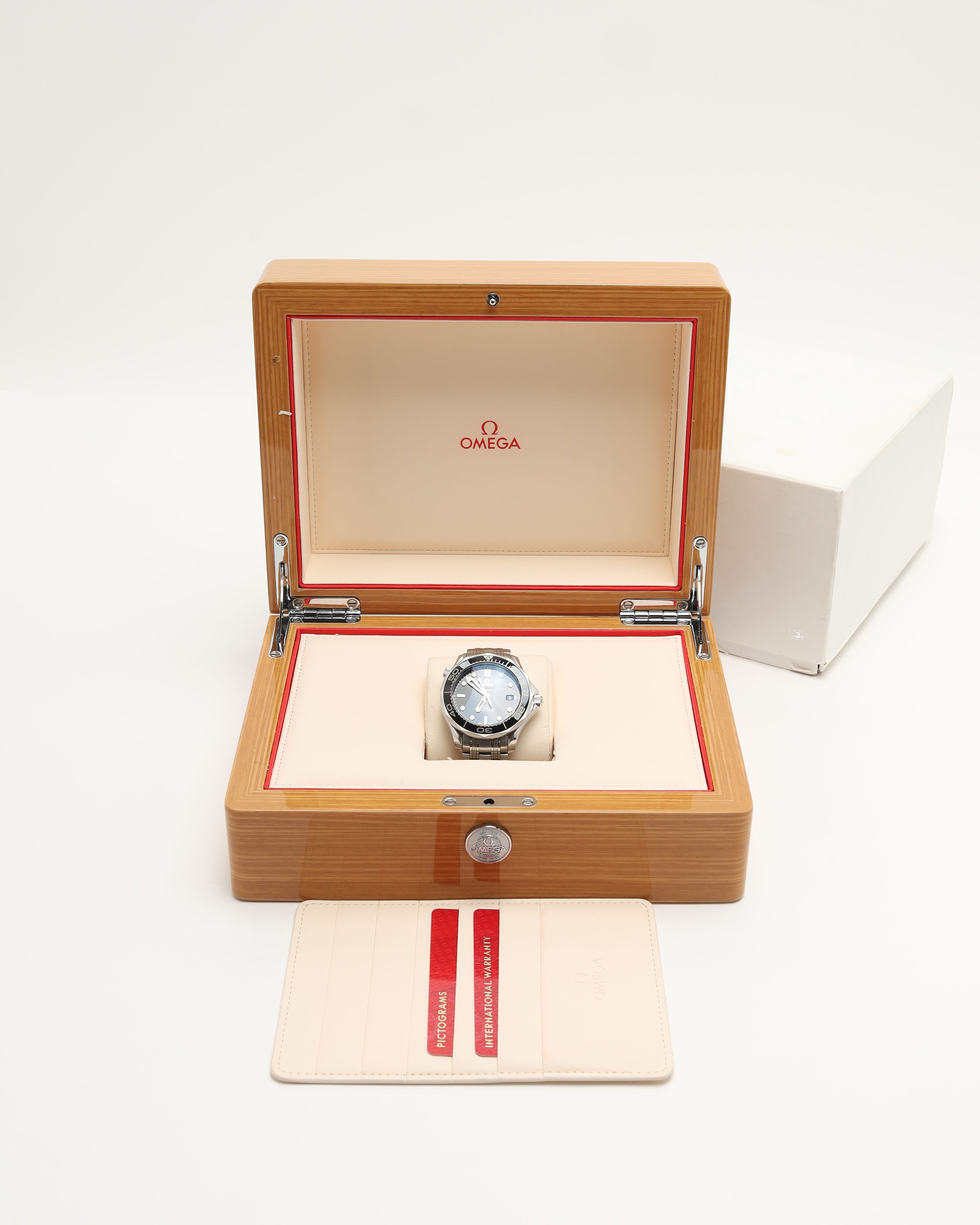 Omega Seamaster 300m 41mm Full Set 2018 Watch In Metallic