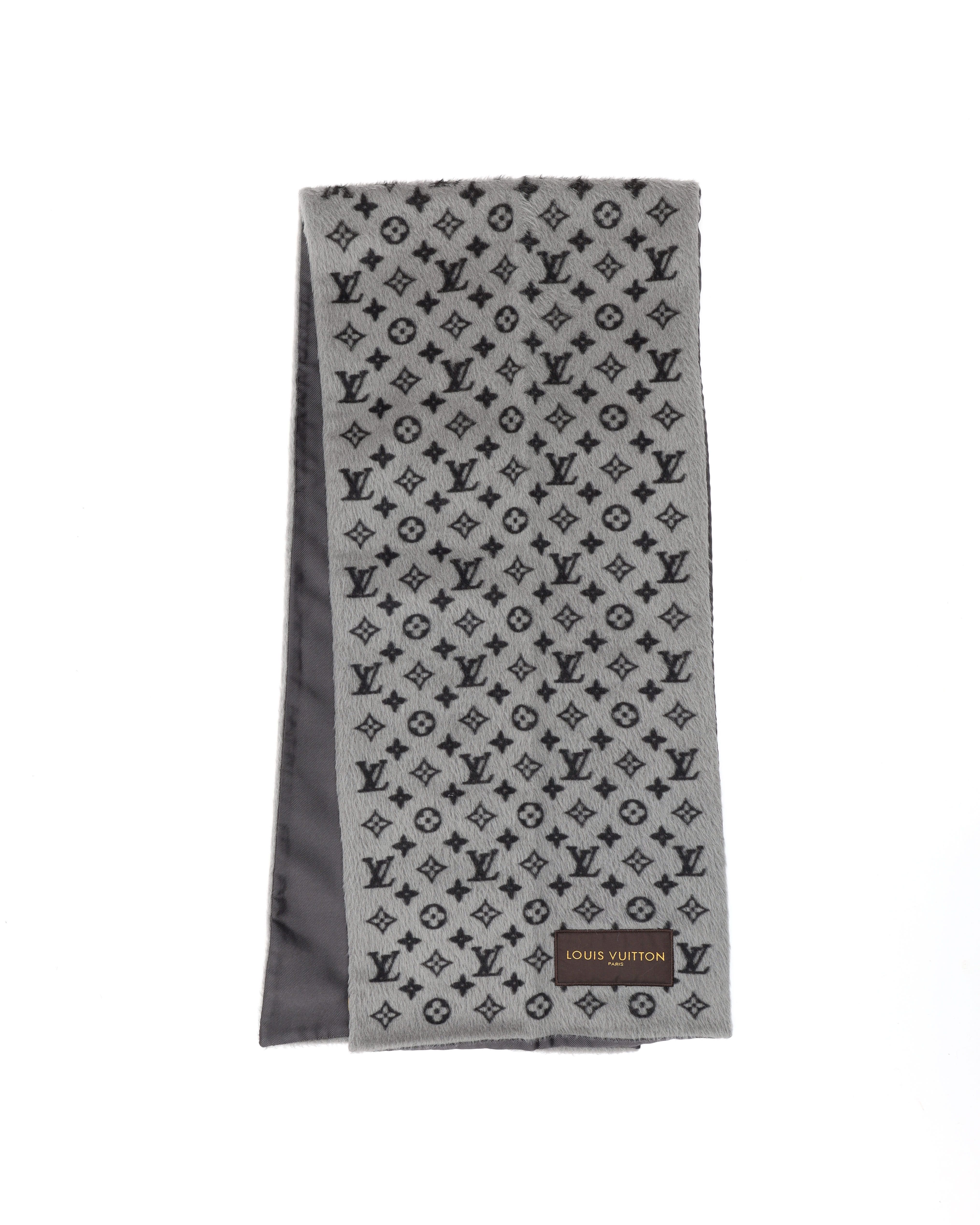 Pre-owned Louis Vuitton Monogram Scarf In Gray