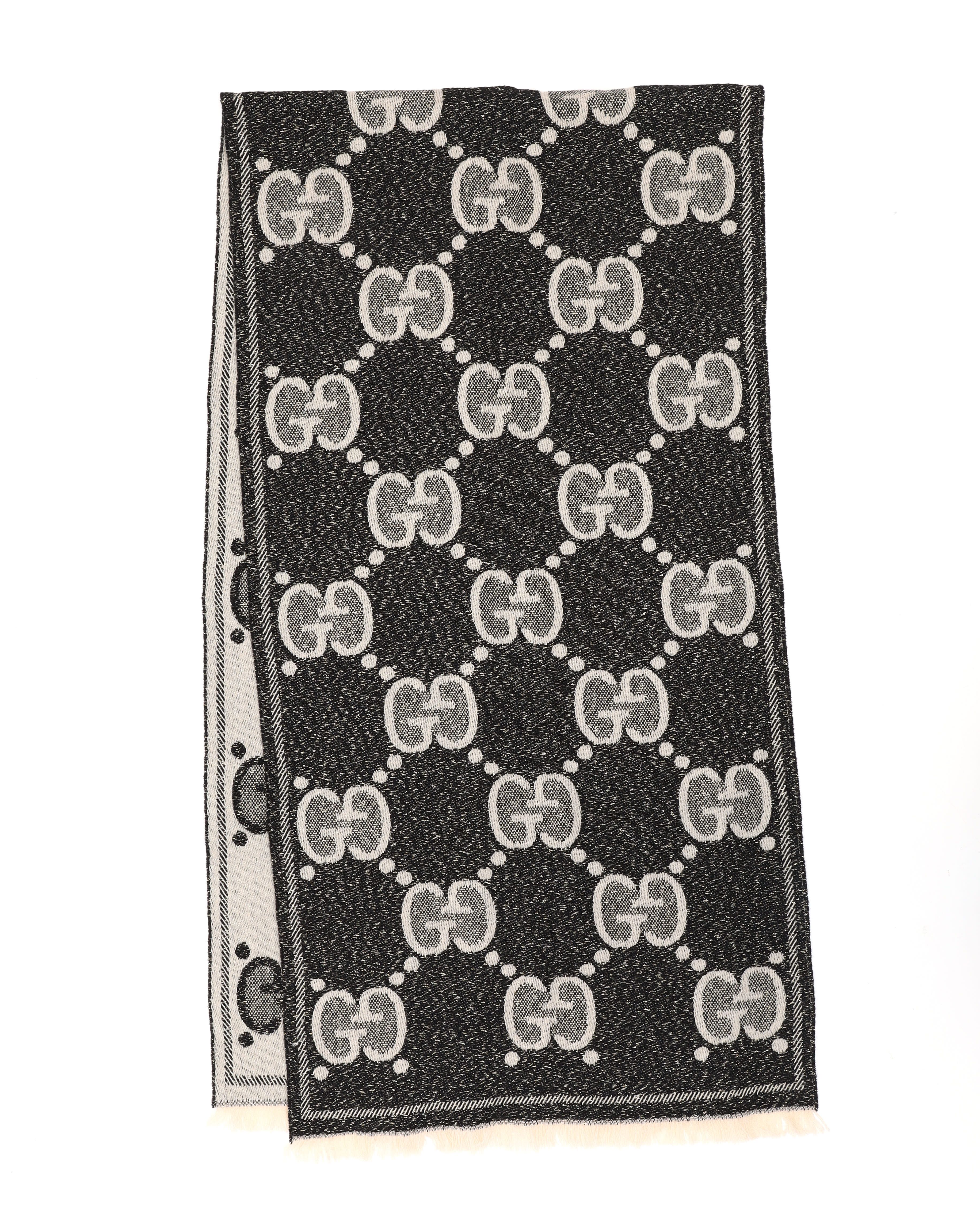 Gucci Gg Wool Scarf In Black