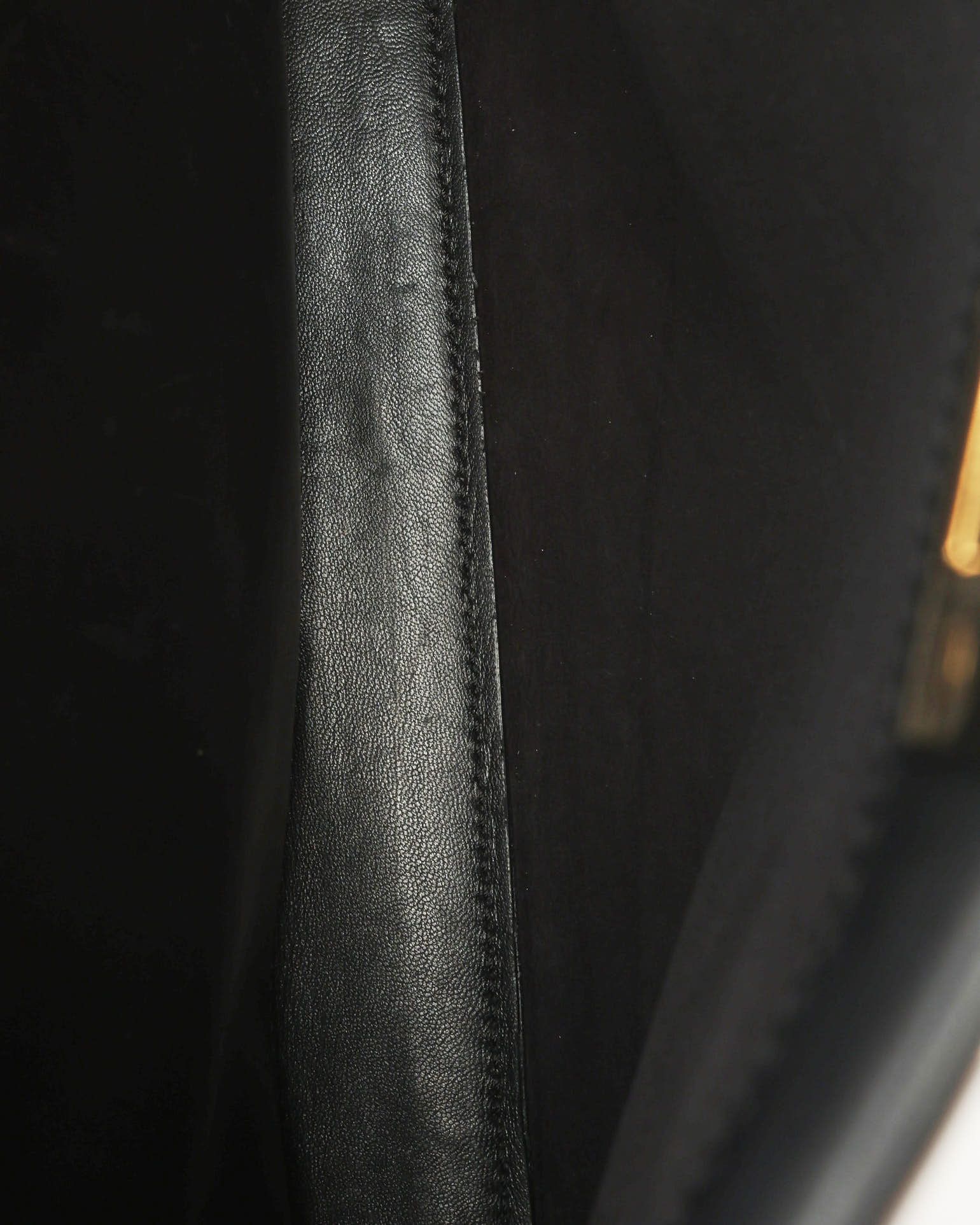 Fendi Medium Peekaboo Bag In Black