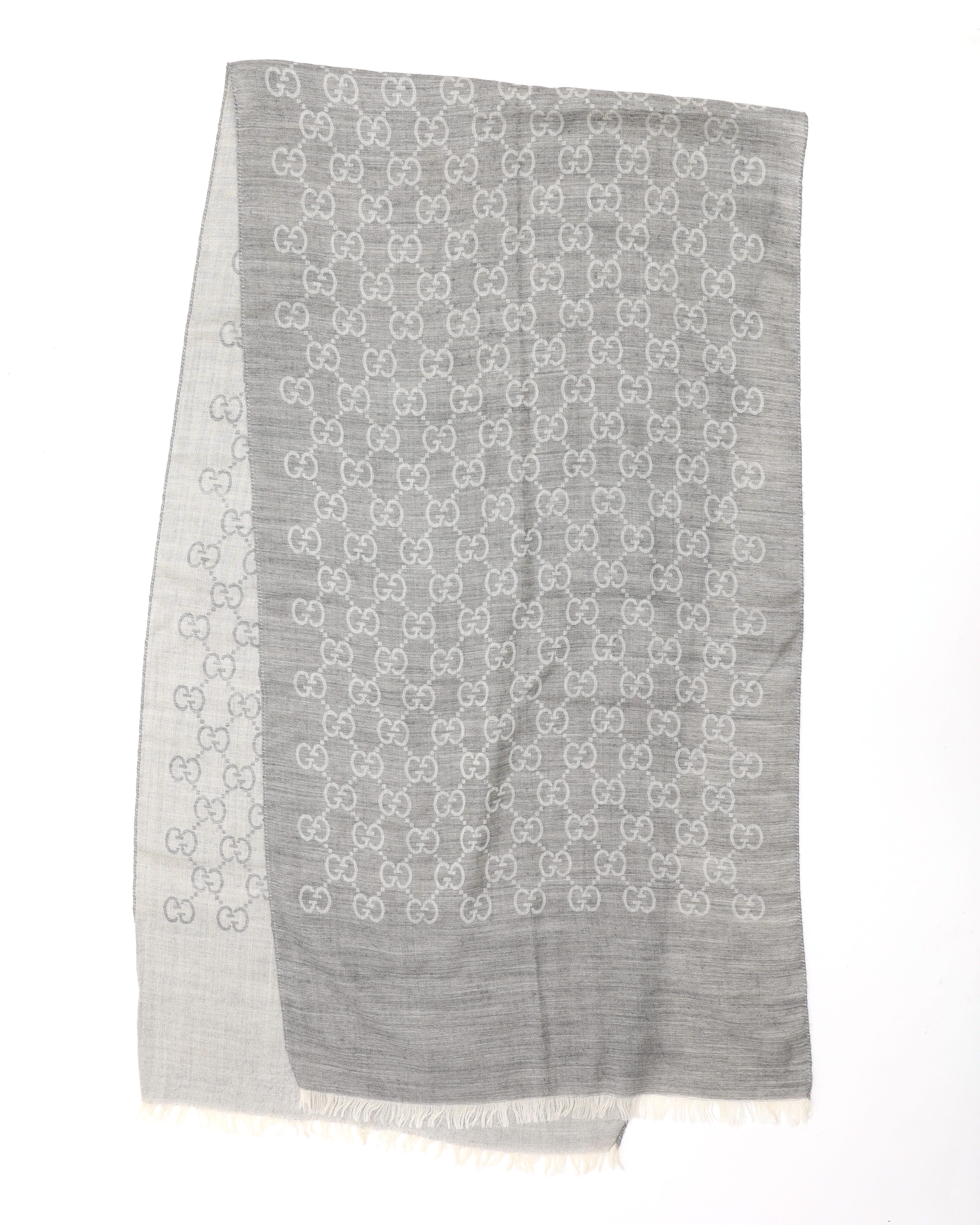 Gucci Gg Wool Shawl In Gray