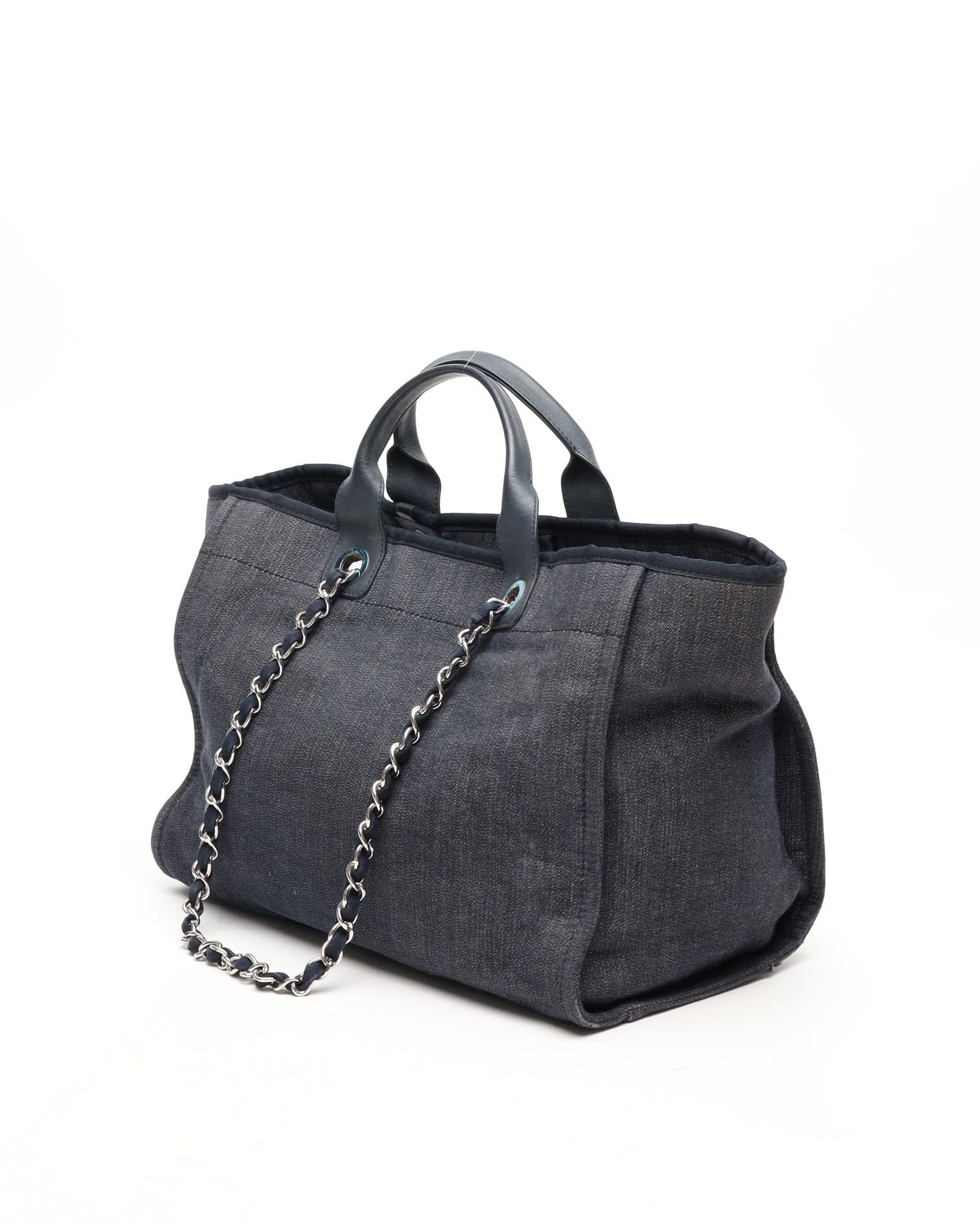 Pre-owned Chanel Denim Deauville Mm Tote Bag In Blue