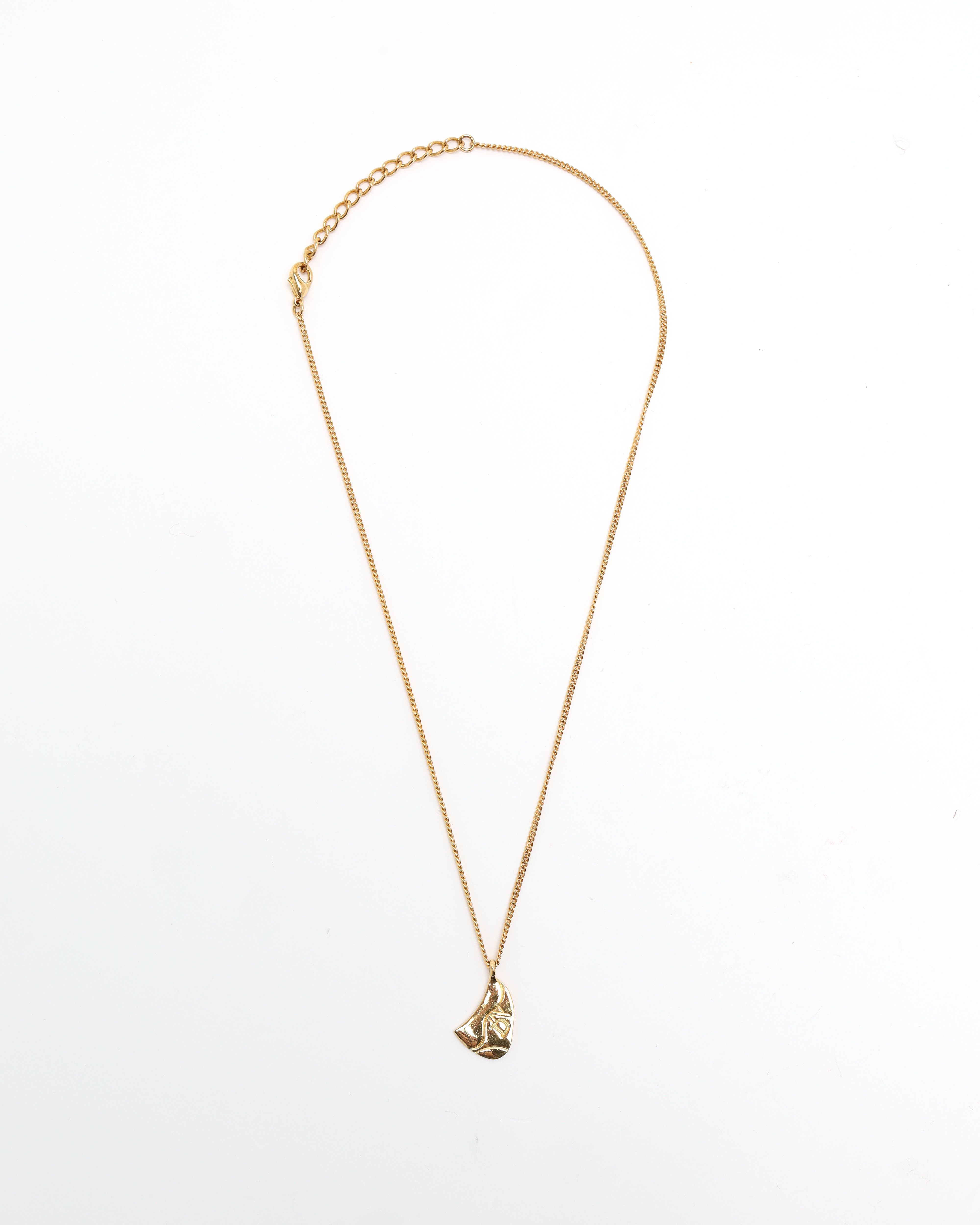 Dior Christian  Saddle Charm Necklace In Gold