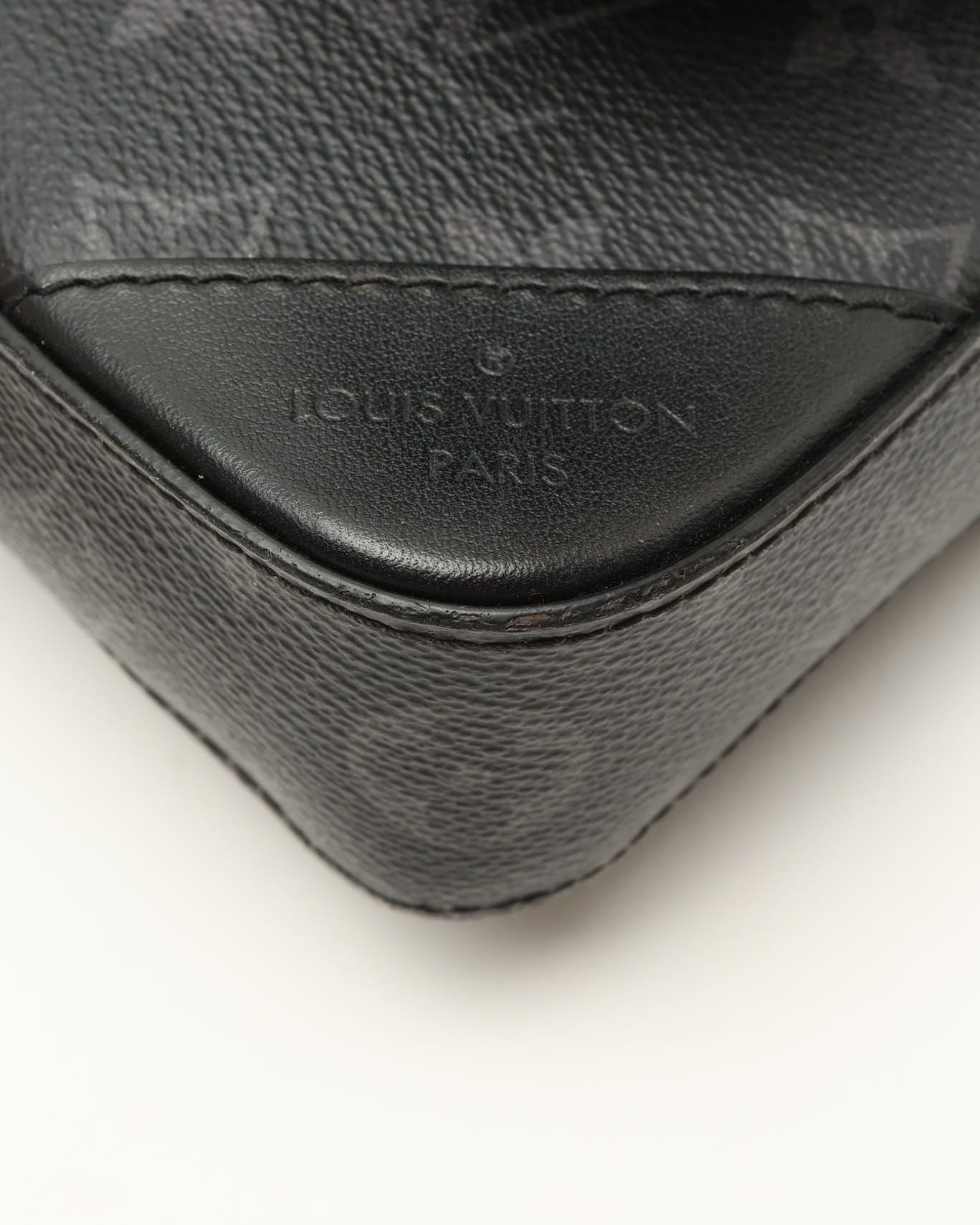 Pre-owned Louis Vuitton Monogram Eclipse Reverse Trio Messenger Bag In Black