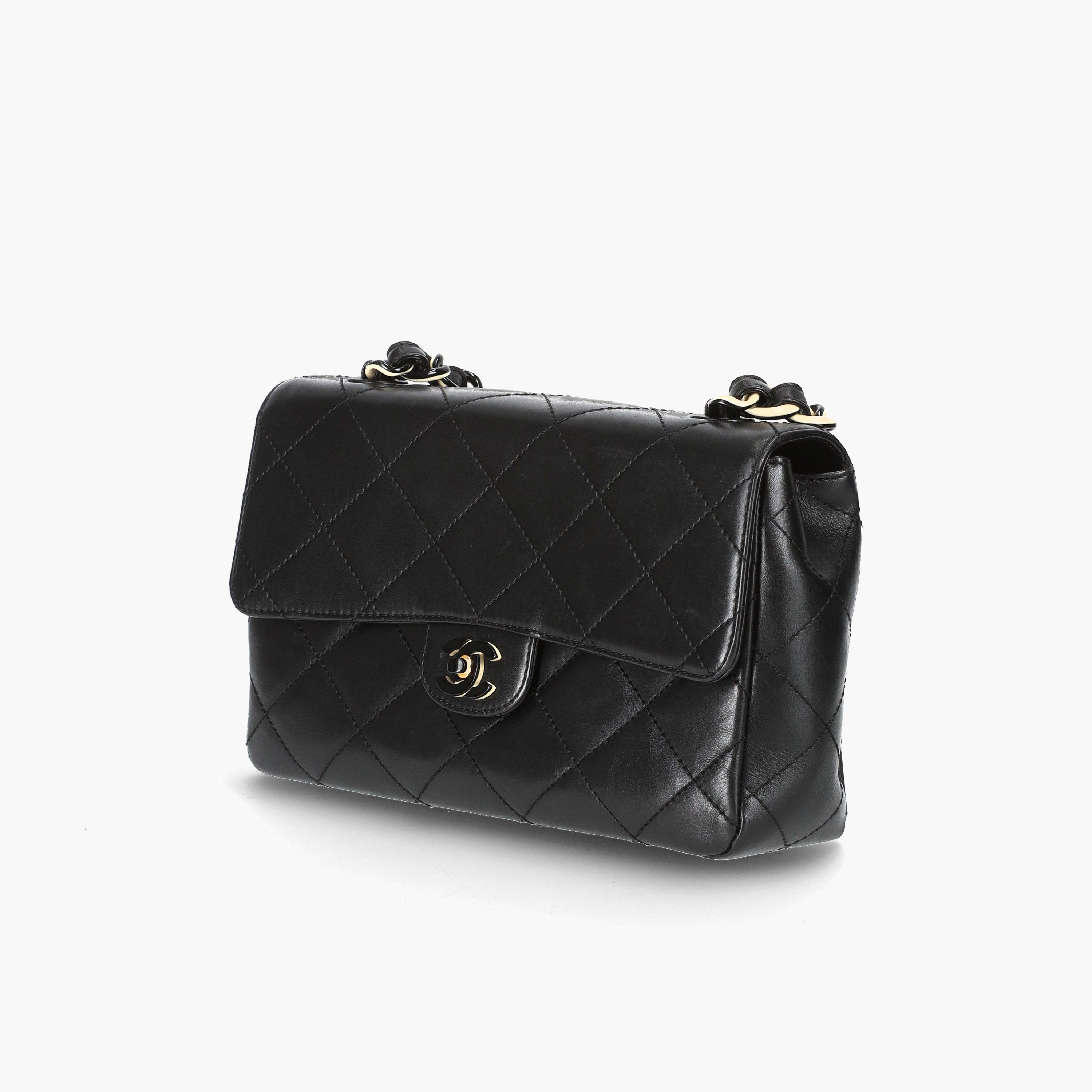 Pre-owned Chanel Matelasse Plastic Chain Flap Bag In Black