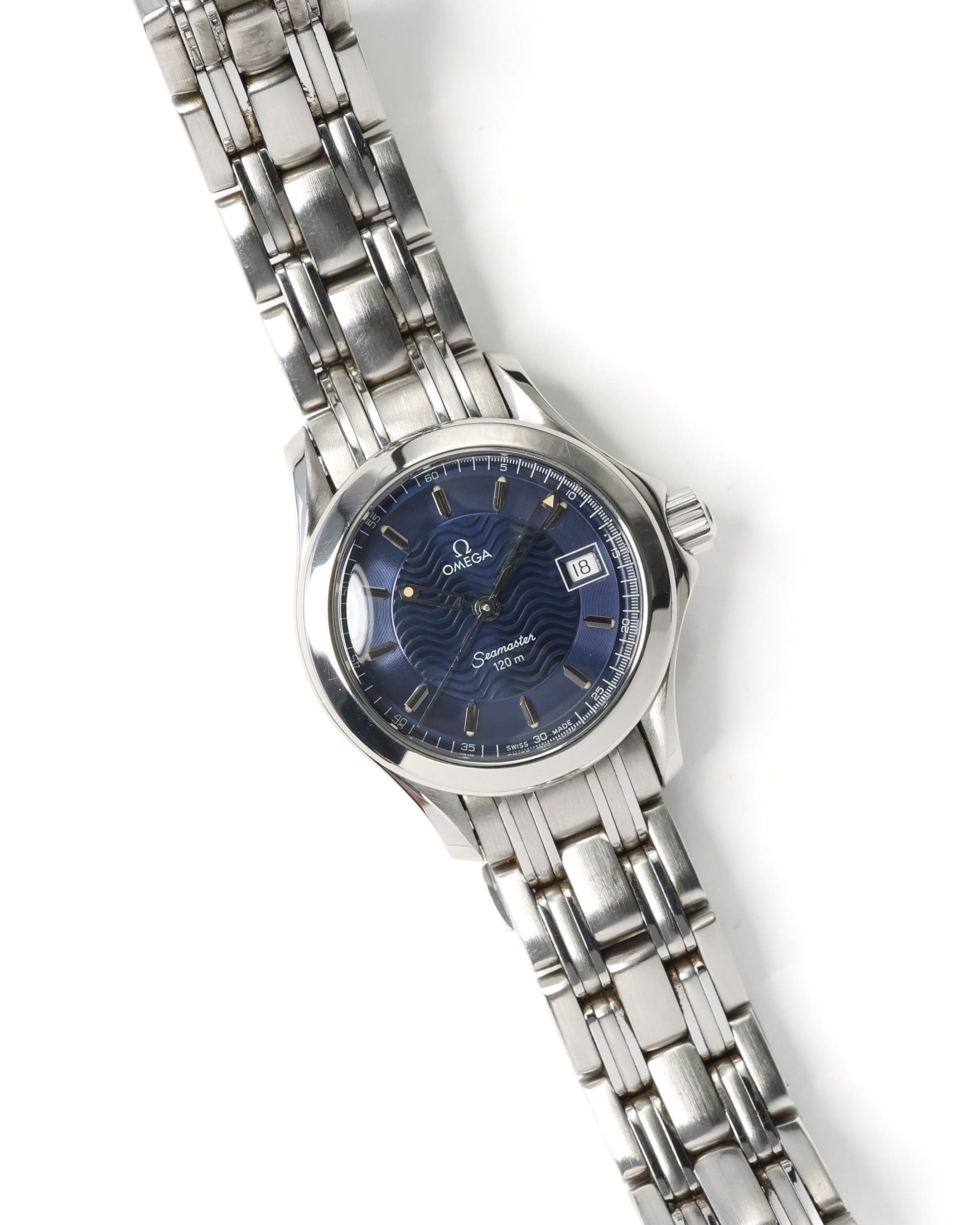 Omega Seamaster 120m 26mm Watch In Silver