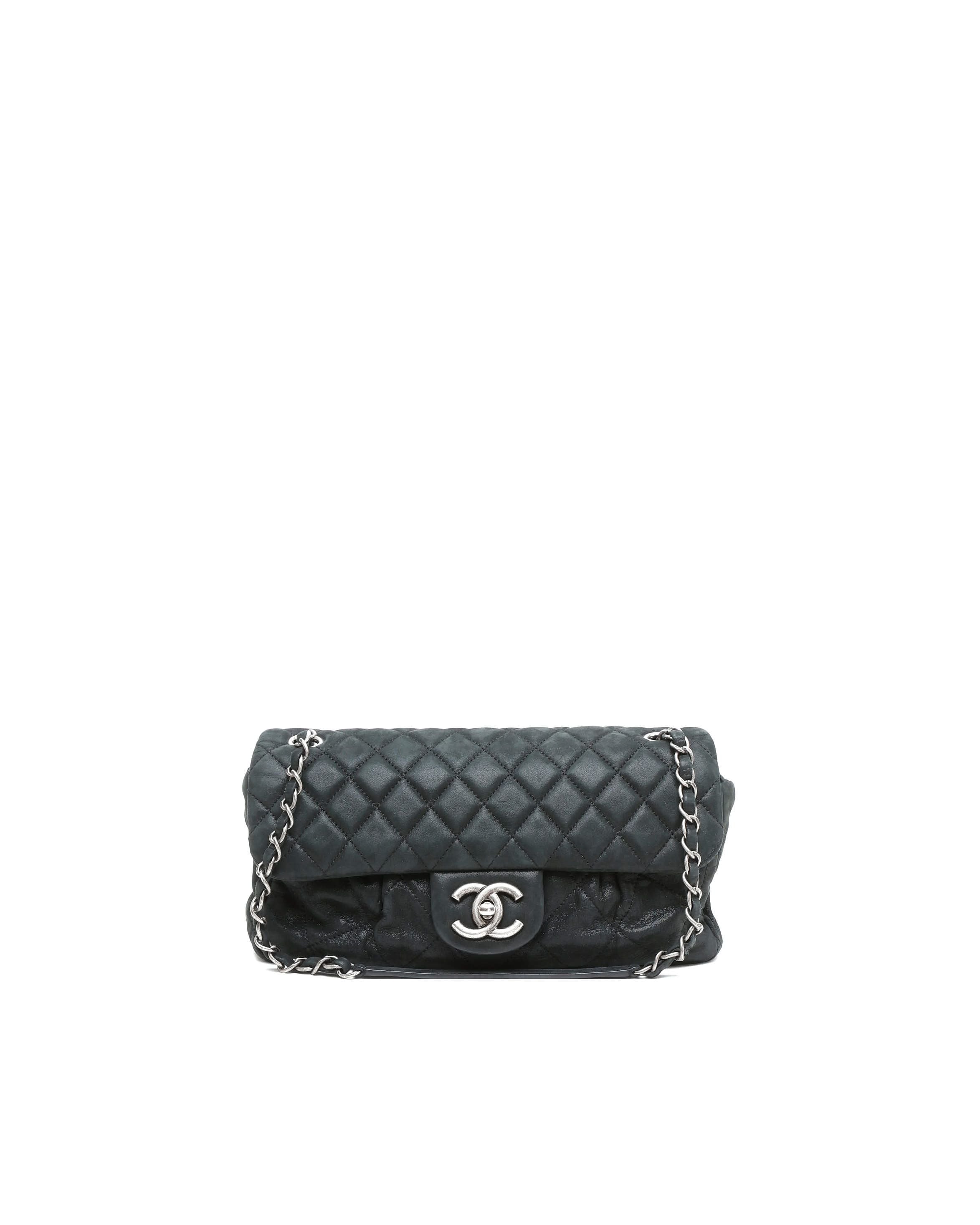 Pre-owned Chanel Classic Iridescent Flap Bag In Black