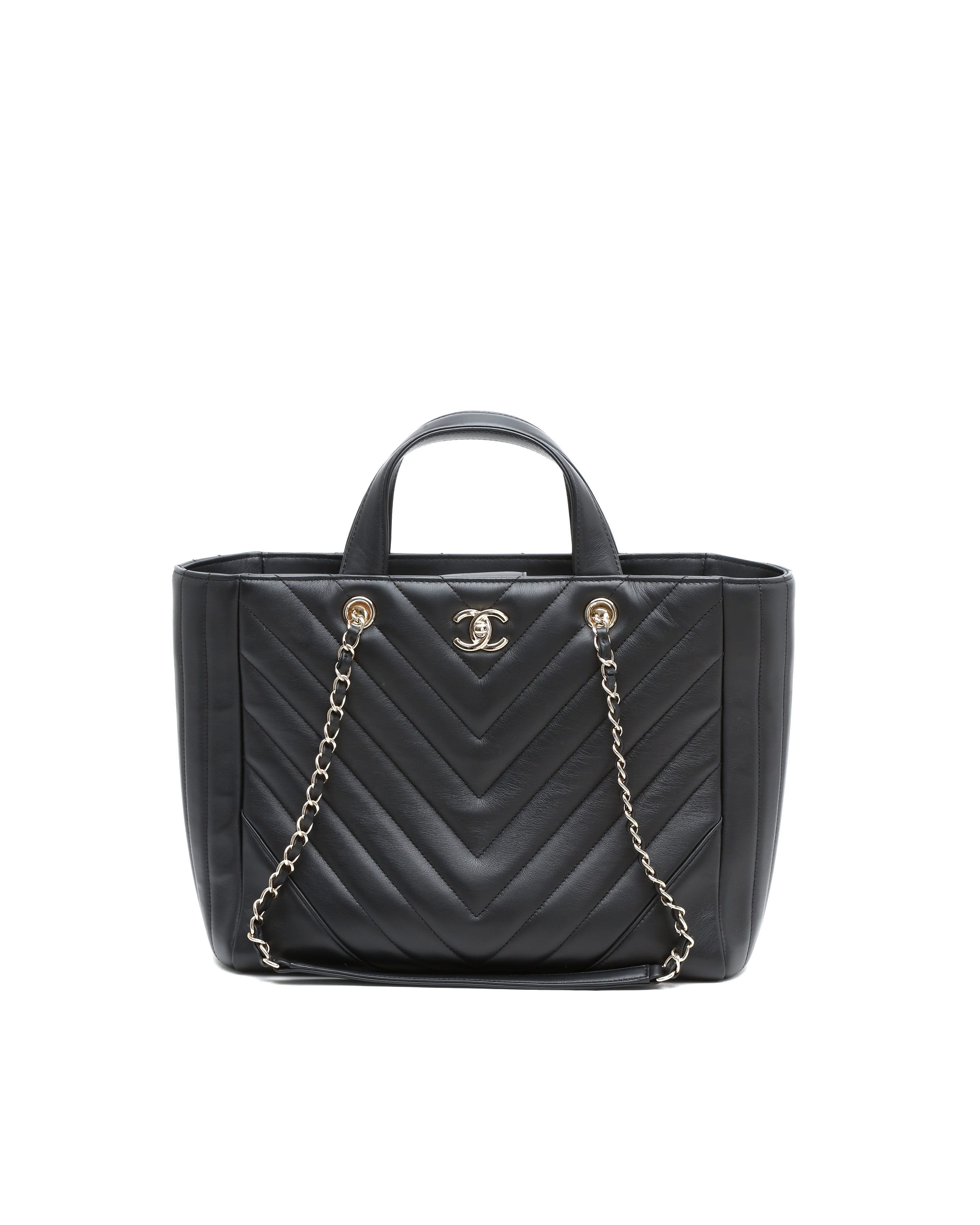 Pre-owned Chanel Chevron Statement Tote Bag In Black