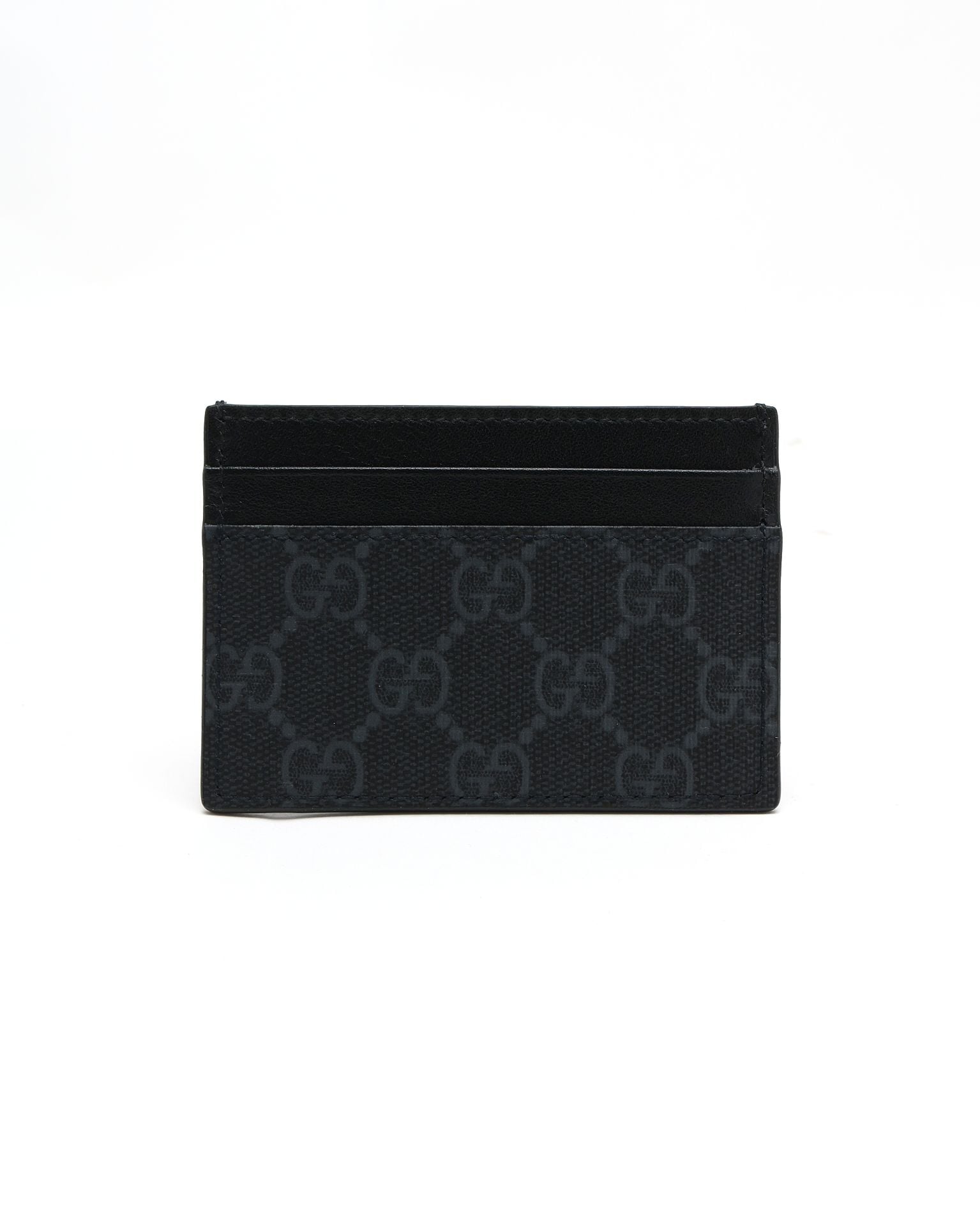 Pre-owned Gucci Gg Supreme Card Holder In Black