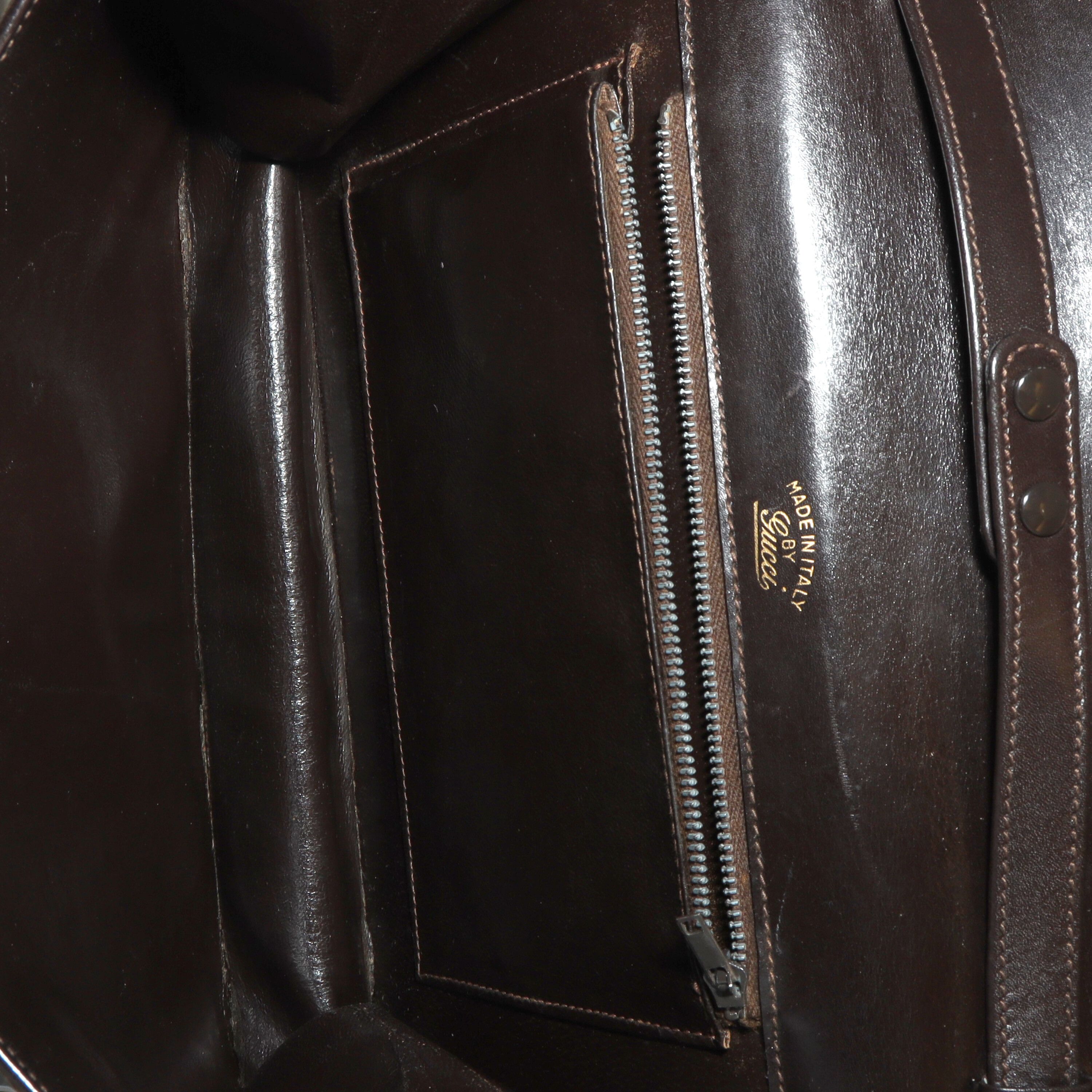 Gucci Gg Sherry Line Shoulder Bag In Brown