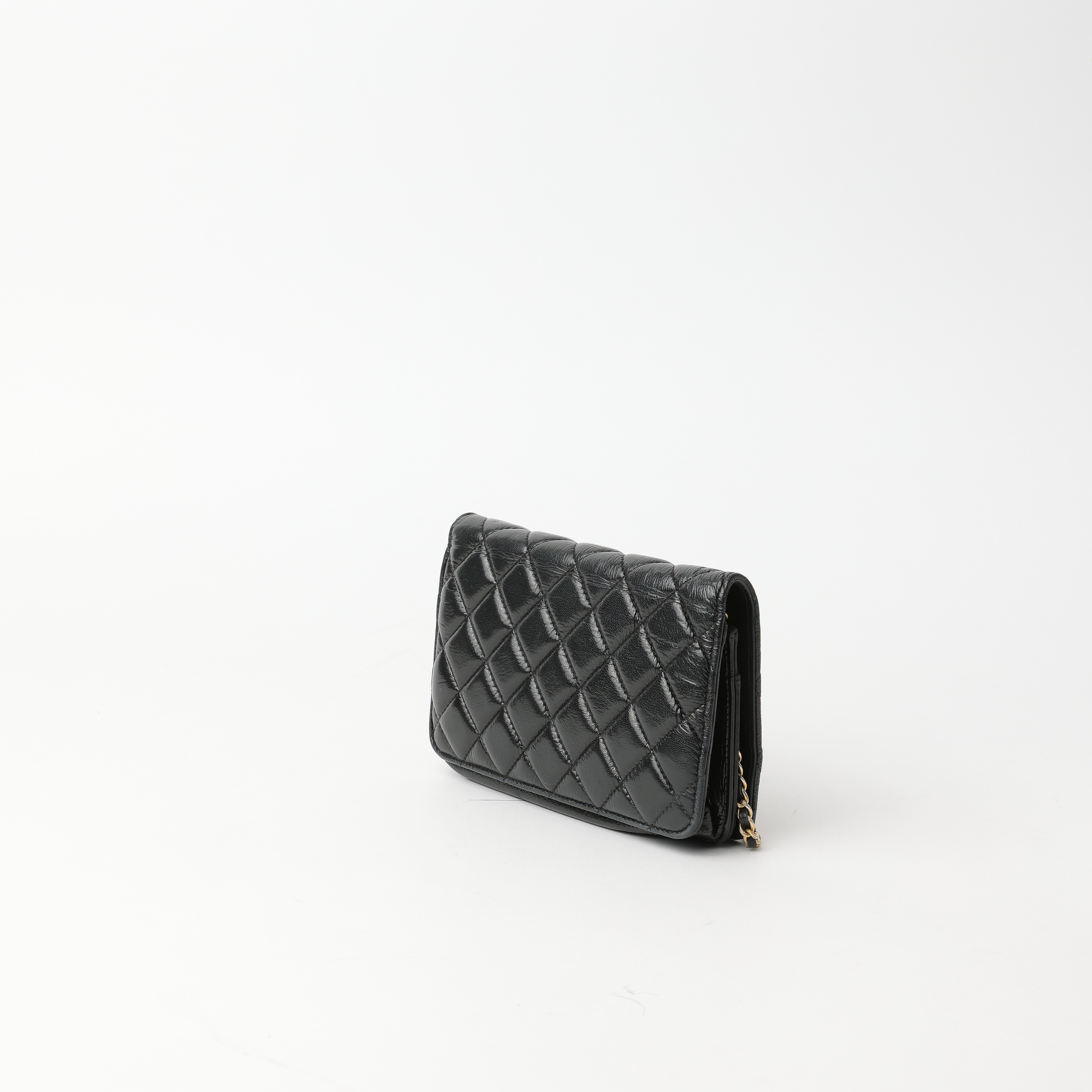 Pre-owned Chanel Quilted Leather Wallet On Chain