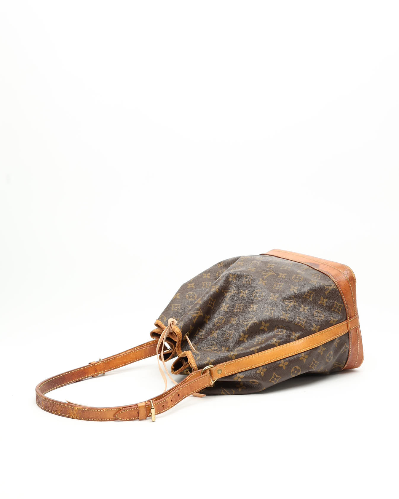Pre-owned Louis Vuitton Monogram Noè Gm Shoulder Bag In Brown